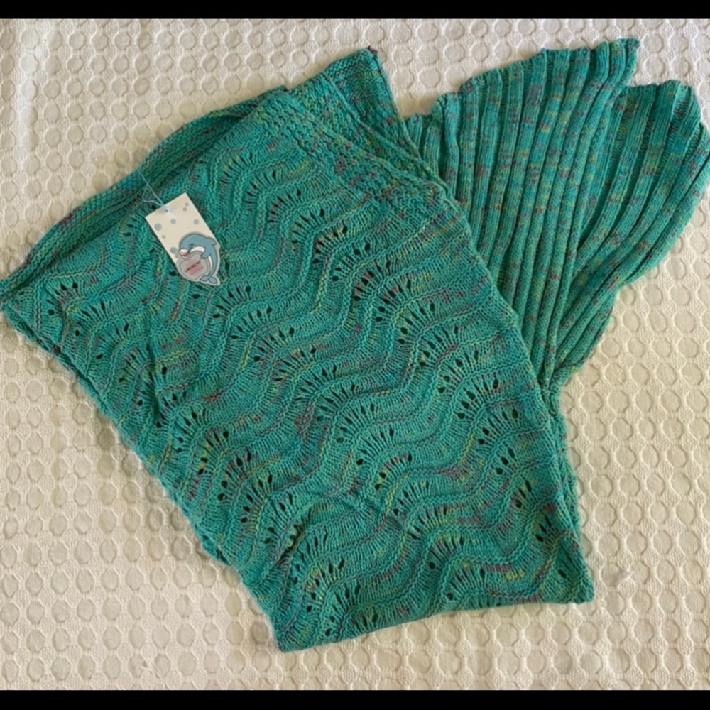 NWT Mermaid Blanket